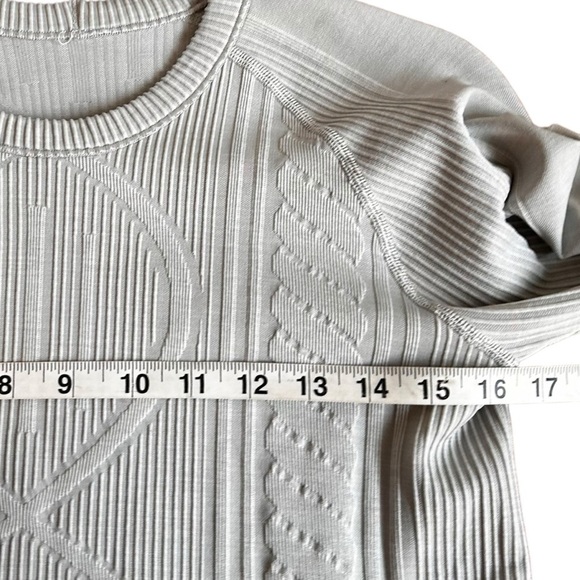 Lululemon Rest Less Pullover- Heathered Silver Spoon- Size 8 - Picture 13 of 14